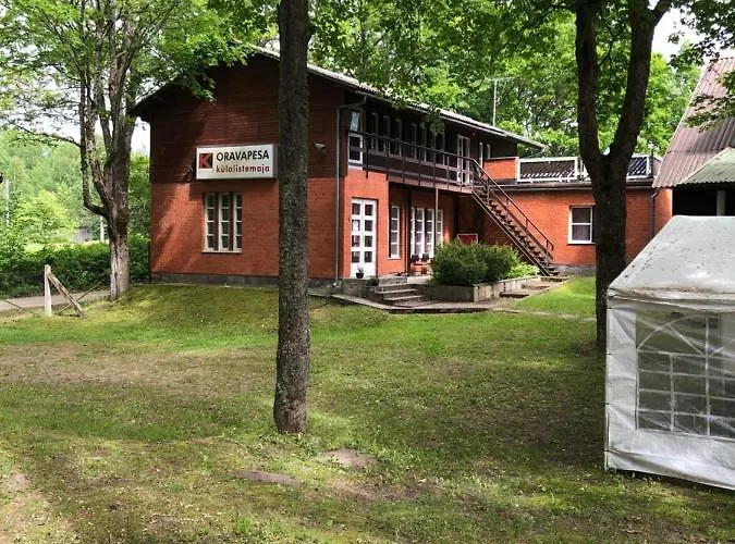 Oravapesa Отель Хяядемеесте