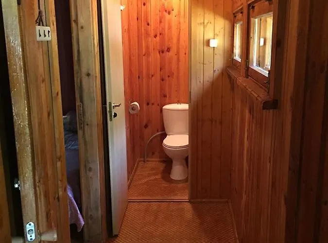 Отель Oravapesa Хяядемеесте